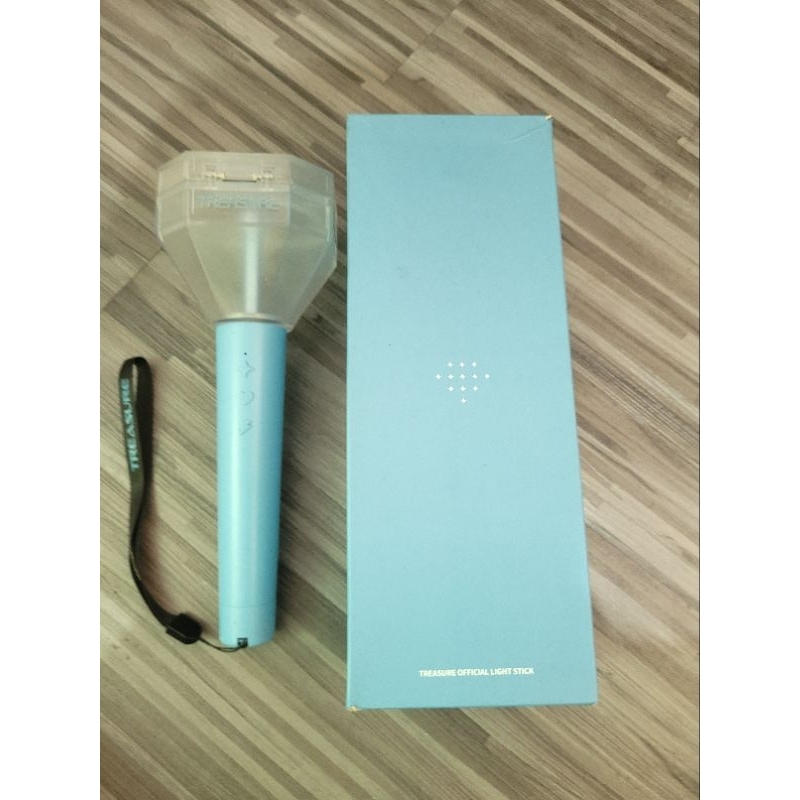 WTS TREASURE LIGHTSTICK TEULIGHT PRELOVED