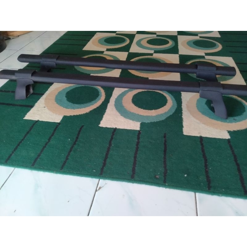 thule crosbar 2 palang universal masuk ke smua jenis mobil