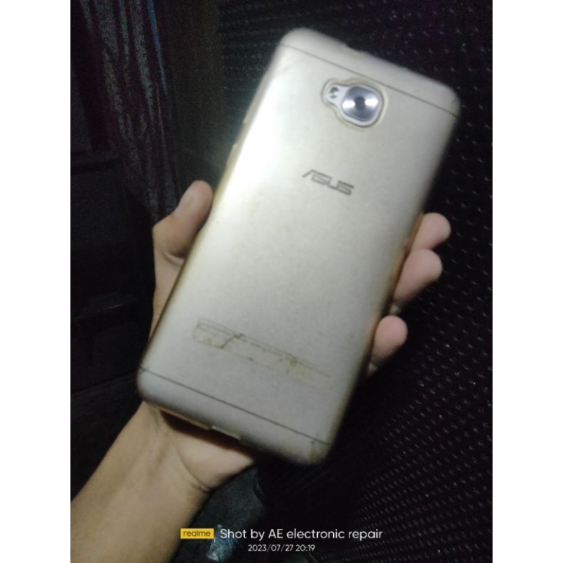 Asus Zenfone 4 selfie minus lcd