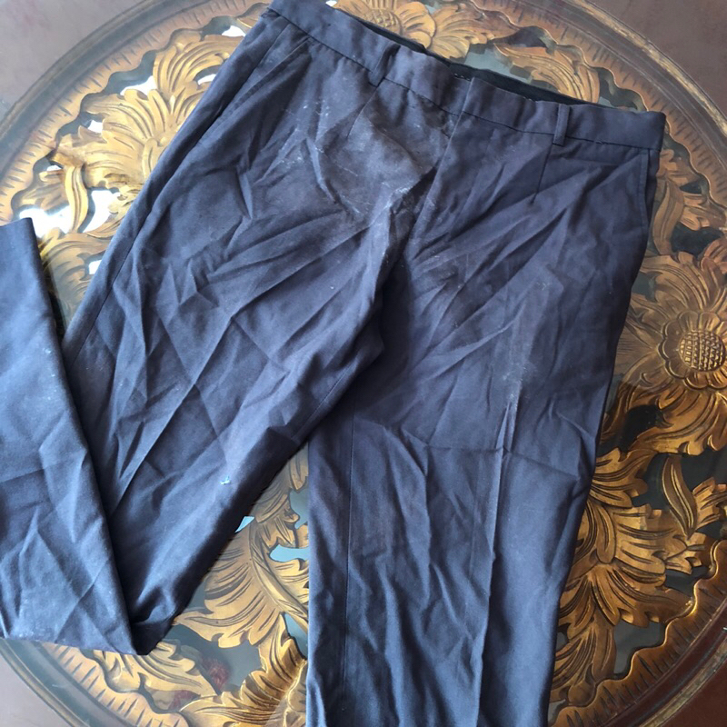 Preloved celana cardinal cowok bekas