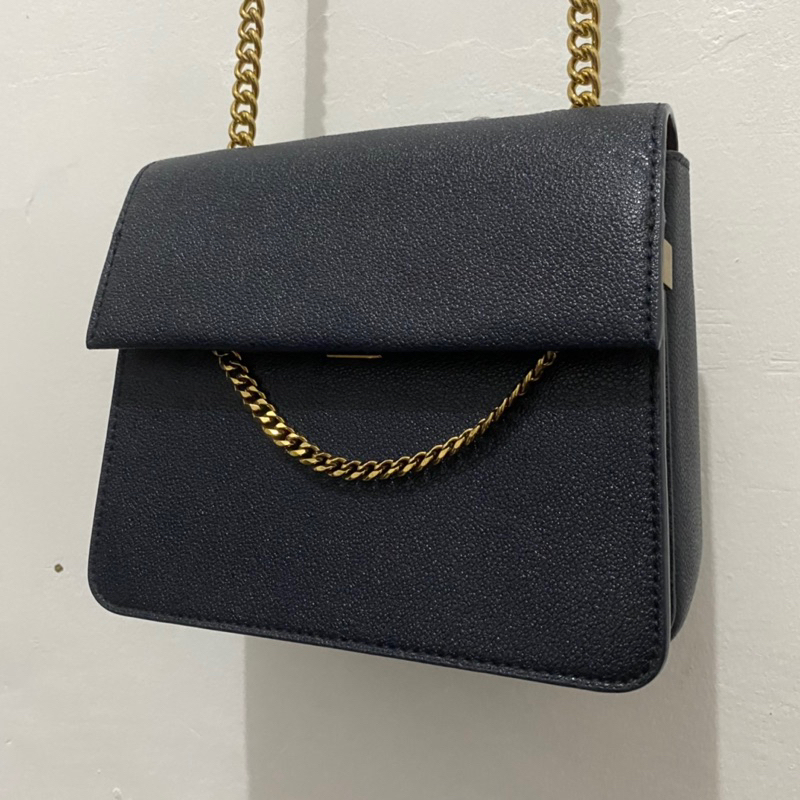 Preloved Slingbag CK | Preloved Tas CK | Preloved Tas Wanita | Preloved Ransel CK