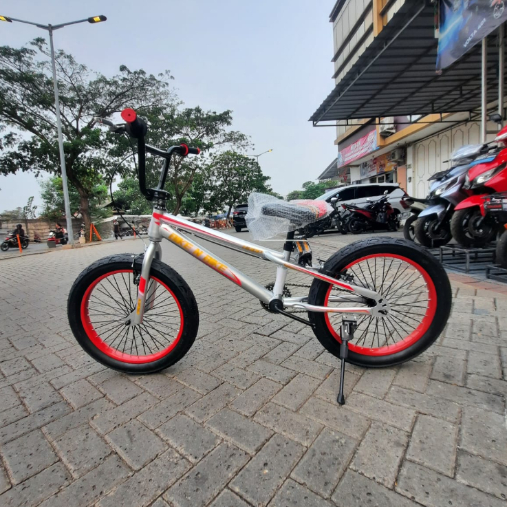Sepeda Anak Cowok BMX BNB 20 inch