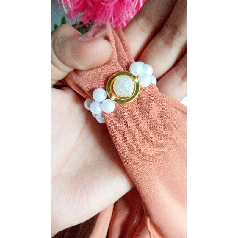 Ring Hijab Kolong hijab