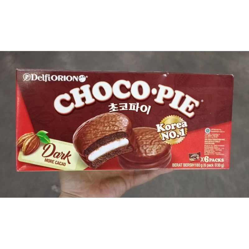 

Delfi Choco Pie Dark Cacao 180 gr 6s Kue Pai Coklat Krim Marshmallow dengan Dark Chocolate