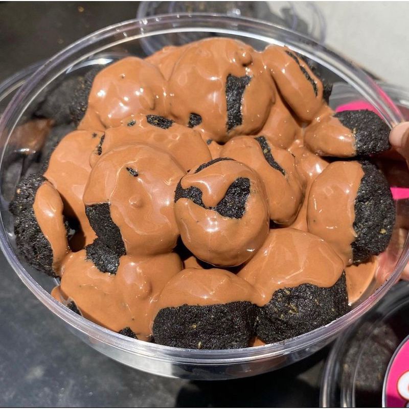 

BELI 3 Free 1 MELTED COOKIES (varian bebas) melted cookies / mud cookies / messy cookies / mini cookies siram