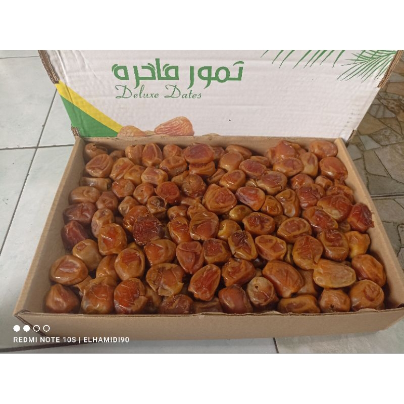 

Kurma Sukkari Al Qossim dus 3kg // Kurma Sukari Premium Grade A // oleh oleh haji dan umroh