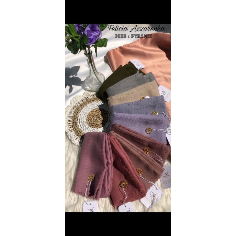 dolby motif pyramid by Felicia Azzarenka scarf ( plat huruf FA atau Fa bulat)