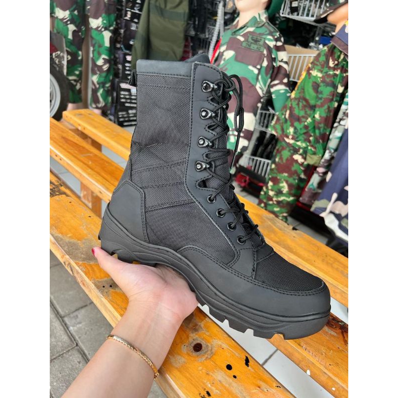 SEPATU PDL WEBA