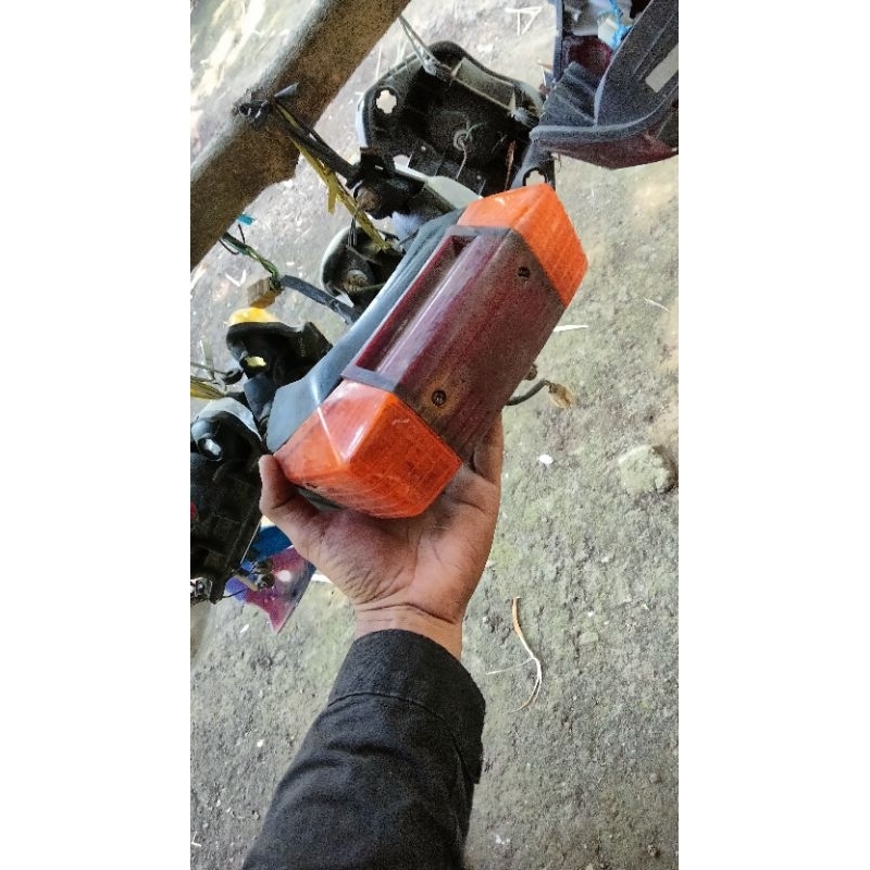 lampu belakang set  rc 100 / rc 80