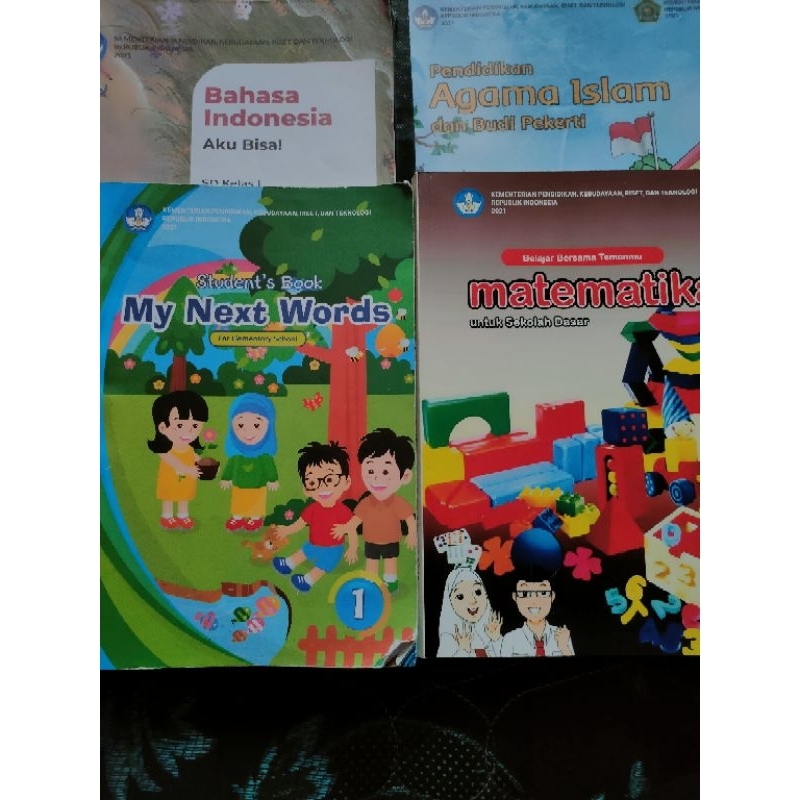 buku paket kelas 1 sd