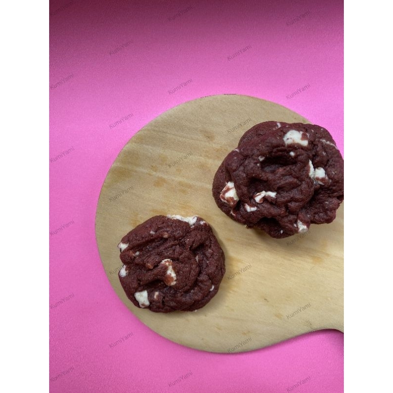 

Soft-baked Red Velvet Cookie