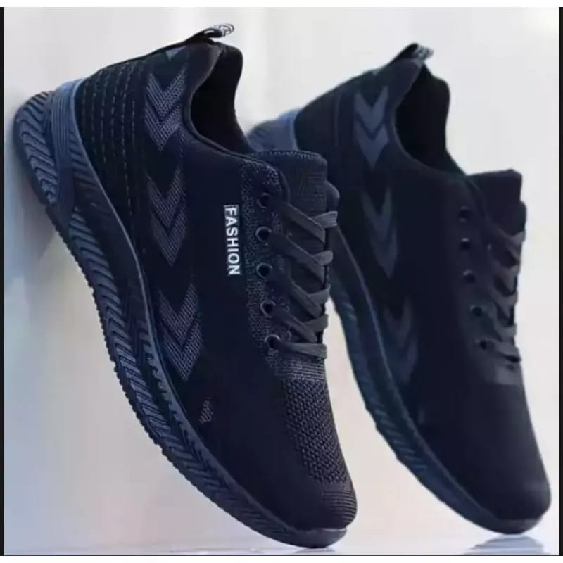 Sepatu Sneakers Pria Olahraga Gym Sepatu Fitness