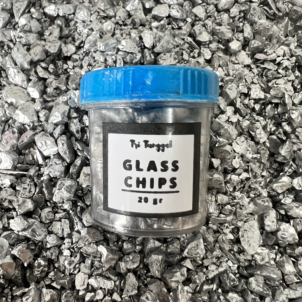 Glass Chips 20gr Silver Perak Serpihan Kaca Pecahan Butiran Fake Material Kesenian Estetik Indah Kua