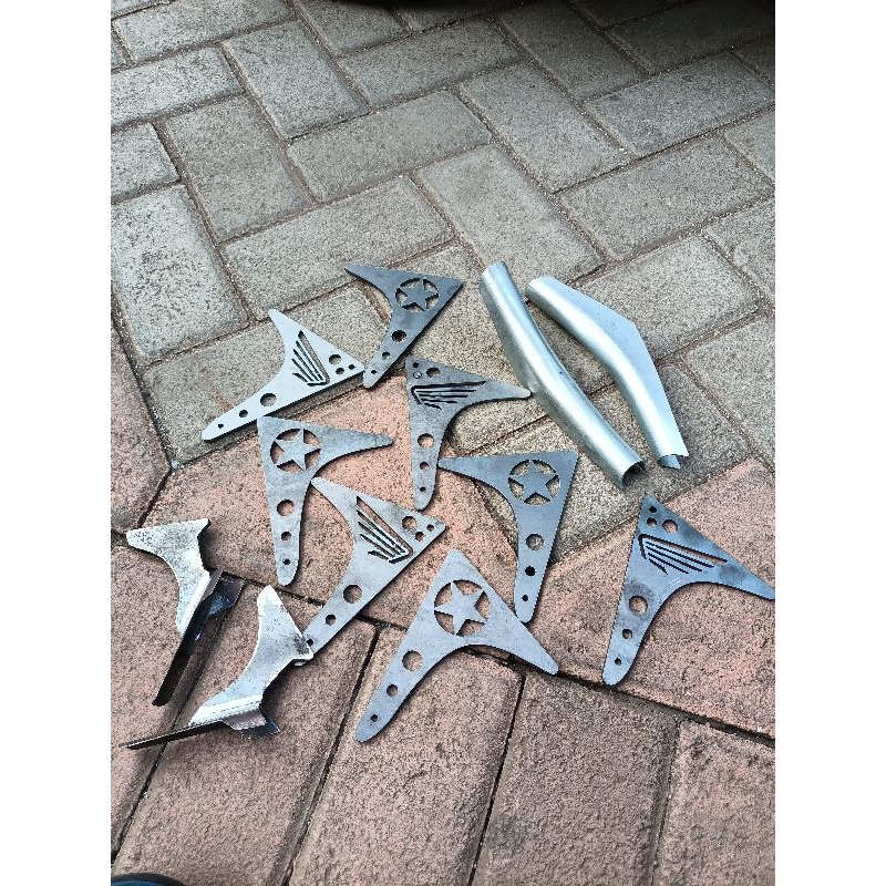 pemanis siku rangka depan bawah tangki PNP /manisan siku rangka depan /sudutan rangka depan