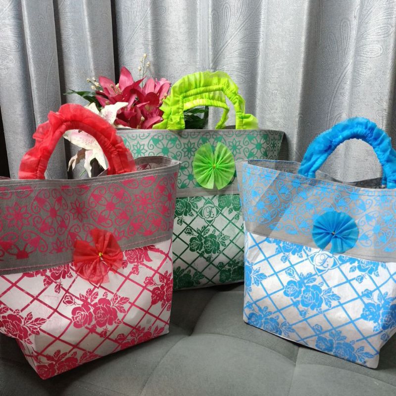 

tas hajatan batik mewah box 22x22/goodiebag/tas spunbond