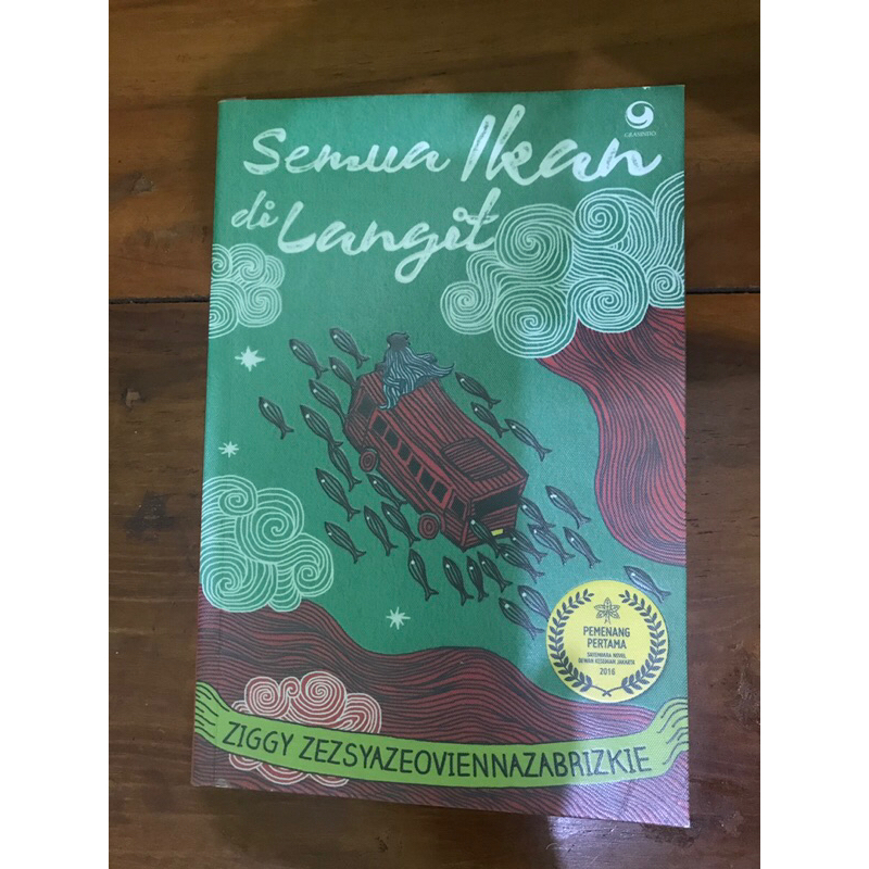 Semua Ikan di Langit