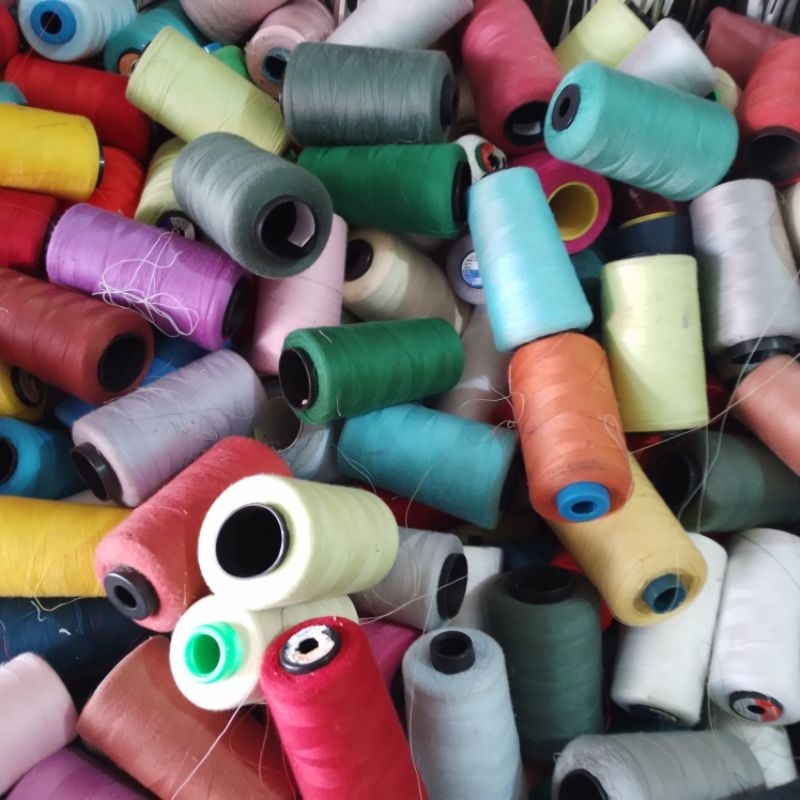 BENANG JAHIT WARNA 5000 yard