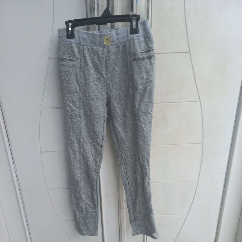 Celana Training abu brand Discovery Expedition original