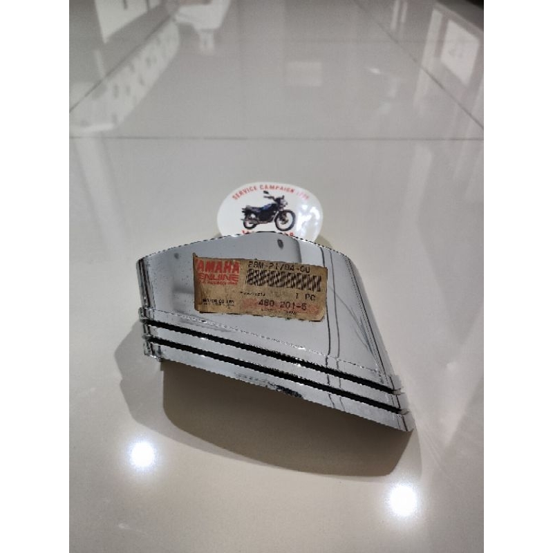 Tutup Sambungan Box Aki Samping Yamaha RX King Cobra Kanan Ori Chrome Silver (NOS) 1