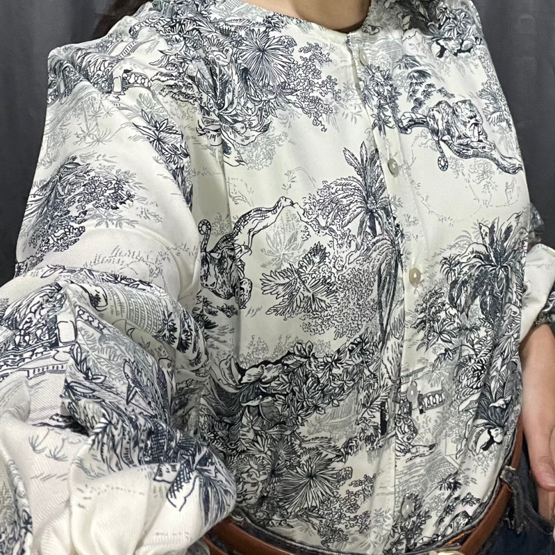 preloved blouse by GIC Clothing