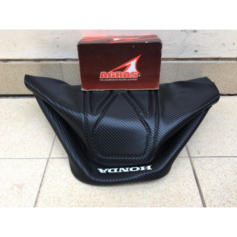 Sarung/Cover/Kulit Jok Motor CB Motif Karbon Model Timbul HONDA CB100 CB125 - Kulit Jok Motor CB 100