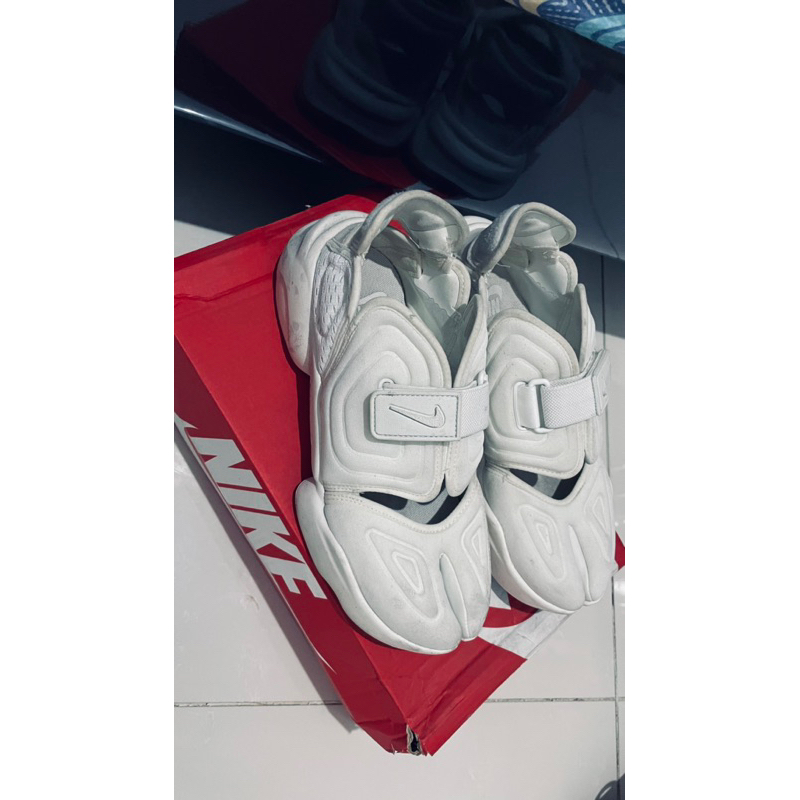 Preloved nike aqua rift