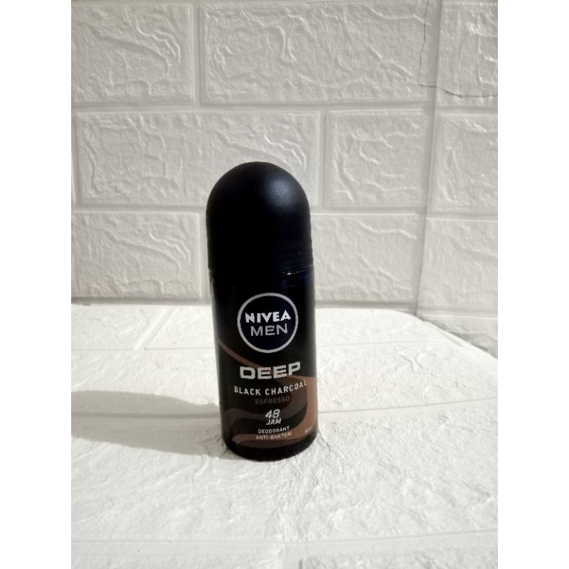 NIVEA MEN Deep Deodorant Black Charcoal 50ml