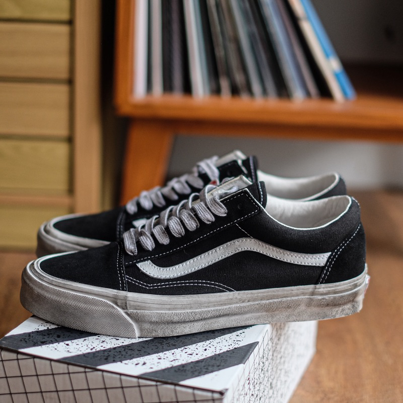 Old Skool OG Vault Stressed Black White