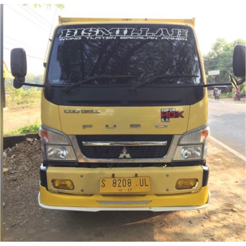 tambahan bemper spoiler canter ragasa giga elf macan sudah sama pijakan kaki variasi truk