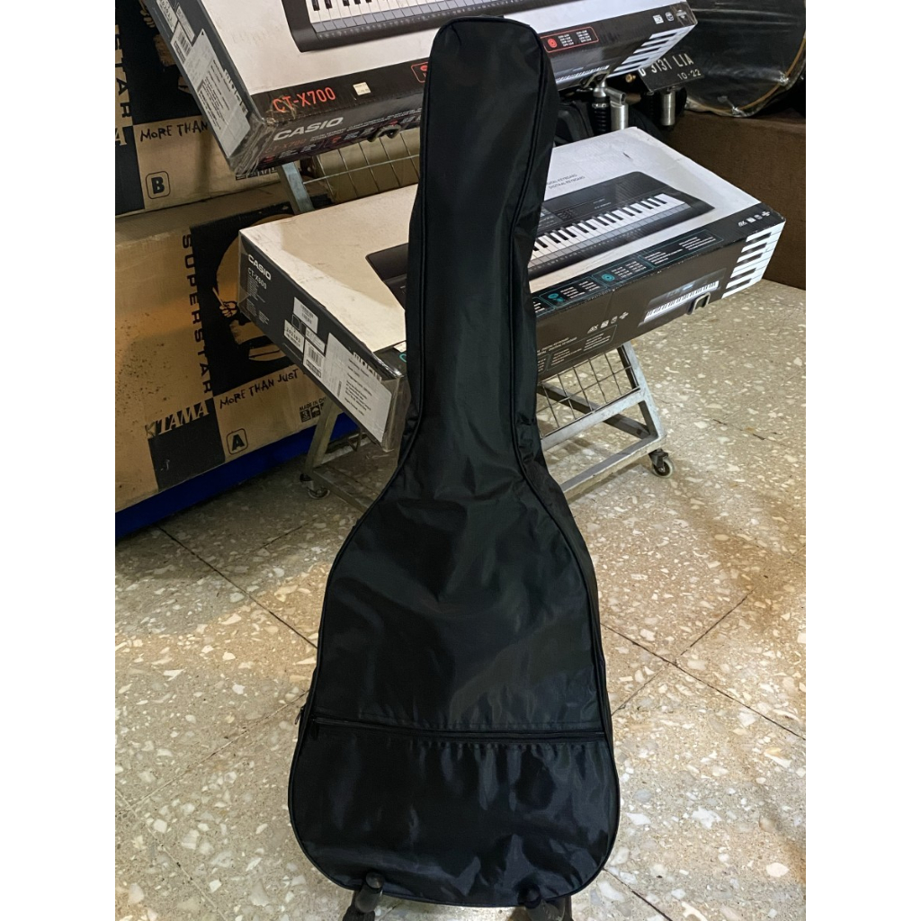 Softcase Tas Gitar Akustik Klasik Jumbo Case Gitar Hitam Polos Bahan Anti Air