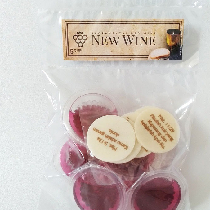 

Anggur Perjamuan Kudus Cup + Hosti Ayat Kecil - Isi 5 Cup