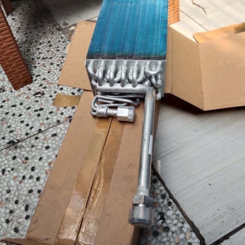 EVAPORATOR AC MOBIL PANTHER TOURING BELAKANG R134