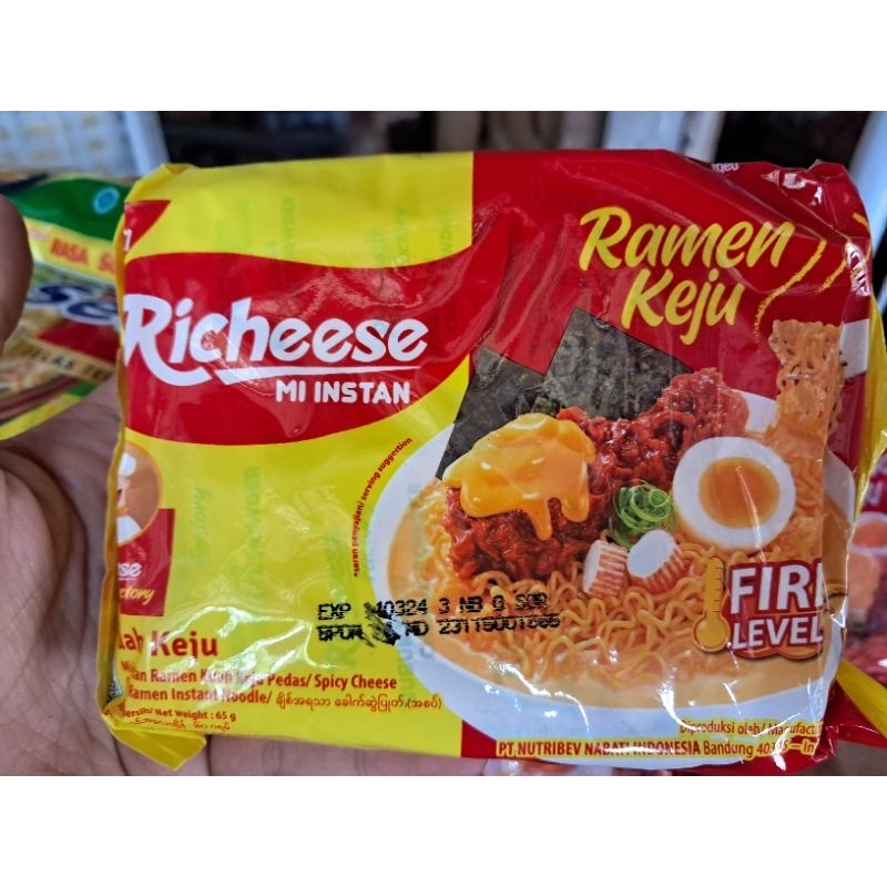 

Richeese Ramen Keju level 0 get 3 pcs