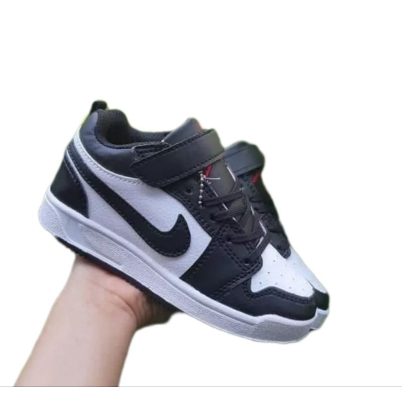 Sepatu Anak Jordan Laki Laki Perempuan Unisex Sepatu kasual Hitam Putih