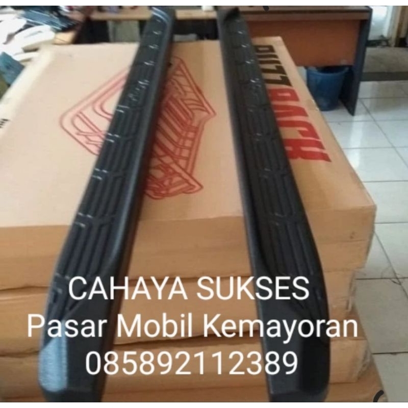 Footstep injakan samping pijakan Mobil Xpander / Cross bahan ABS