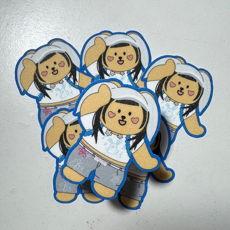 

stickwitzu - tzugom omg newjeans die cut sticker