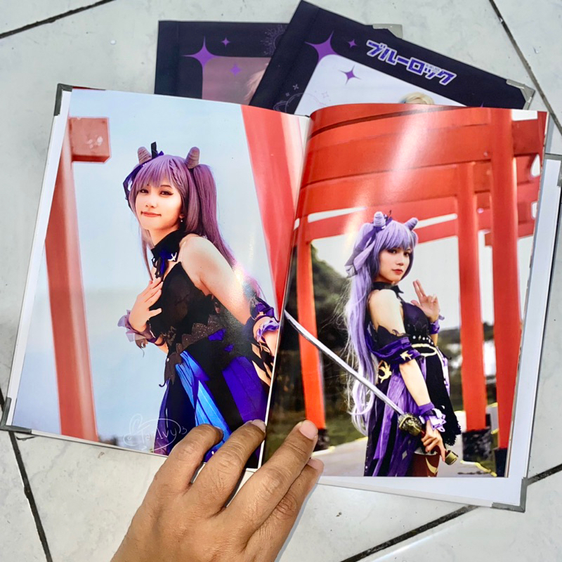 

CETAK PHOTOBOOK ANIME // MAJALAH COSPLAY // PHOTOBOOK COSPLAY //