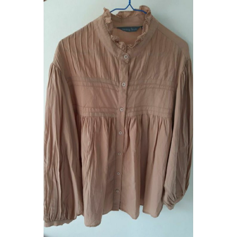 PRELOVED Raven Shirt Brown - Benang Jarum
