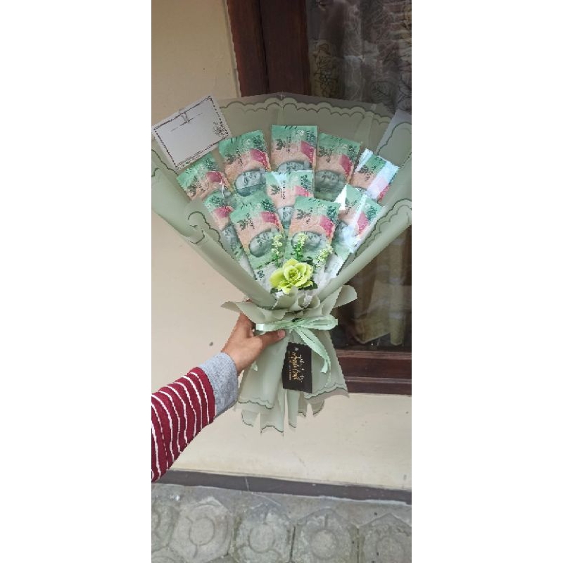 

buket Snack dan buket uang hampersnuntuk tersayang