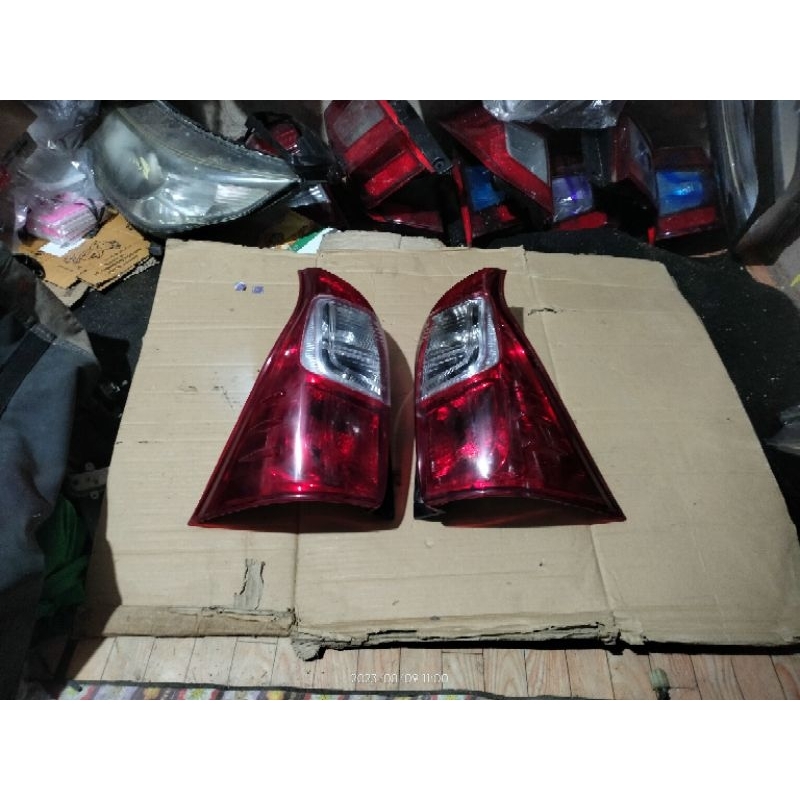 Stoplamp Toyota Avanza grand Veloz