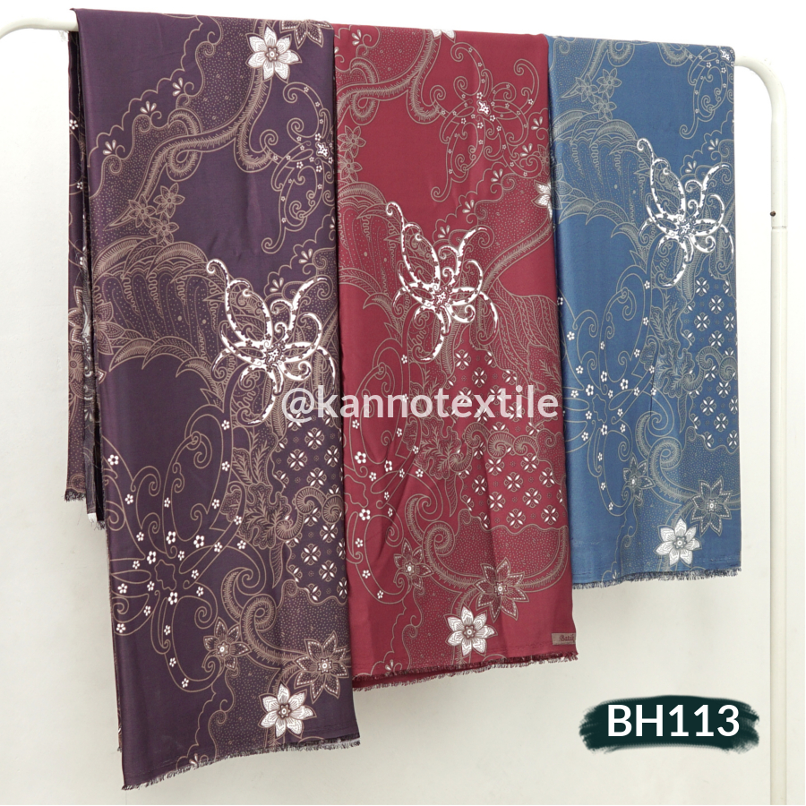KAIN BATIK HALUS SEMI SUTRA BH113 MOTIF BUNGA WARNA UNGU/PINK/BIRU