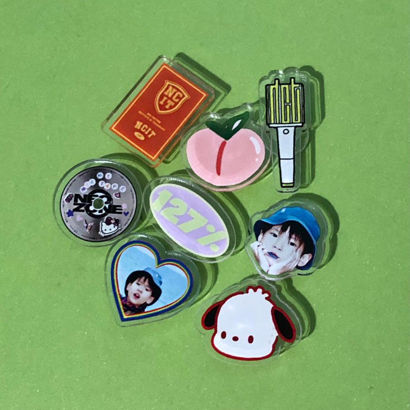 [min 6 pcs] jibbitz crocs nct dream 127 wayv acrylic sepatu sendal