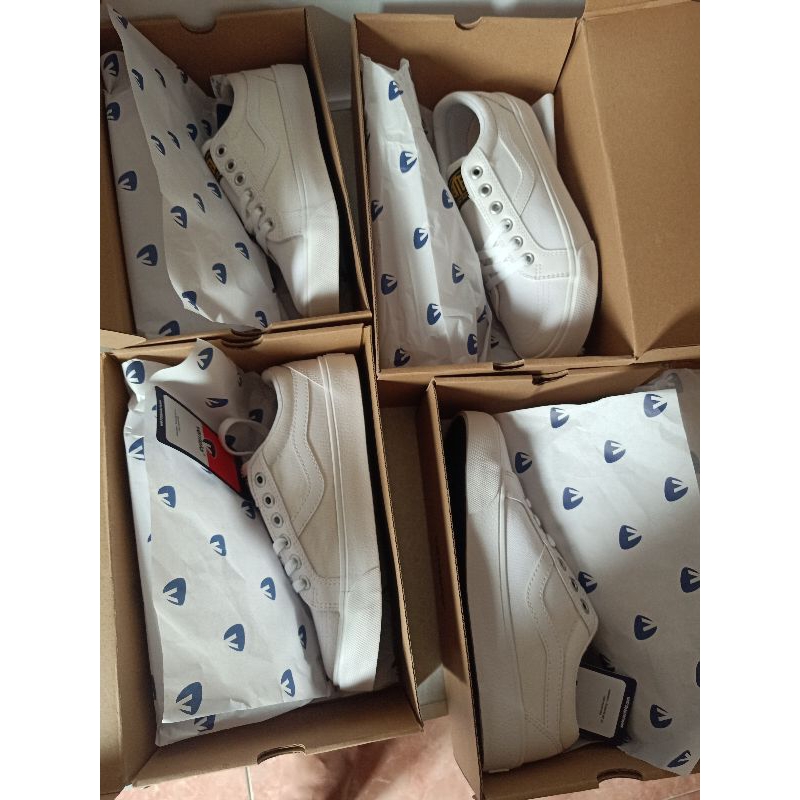 ventela republic white original