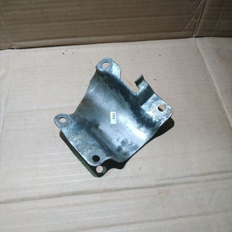 breket plat besi pelindung dinamo stater alfa sigma original copotan