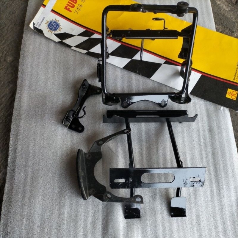 breket lampu set Kawasaki ninja R barong original