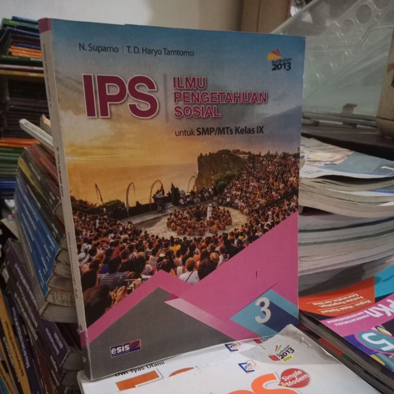 buku IPS SMP kelas 9-3 penerbit esis/Erlangga