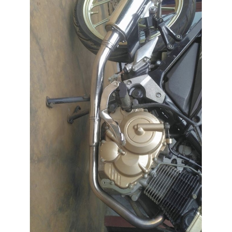 Header/Leheran R9/Vyrus dan adaptor