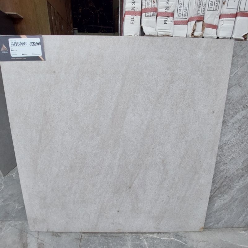 GRANIT 60X60 ARNA AQUANI CREAM
