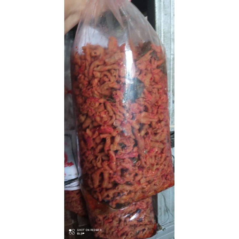 

KRIPIK USUS PEDAS/KRIPIK USUS PEDAS DAUN JERUK/KRIPIK USUS BALADO/