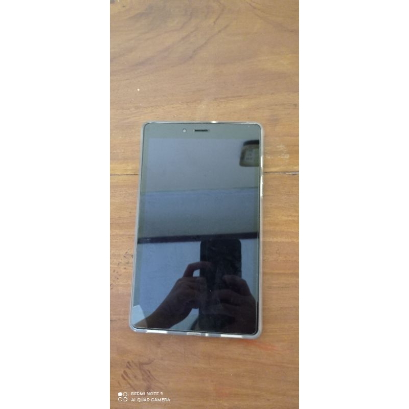 Tablet (Samsung Galaxy Tab A)